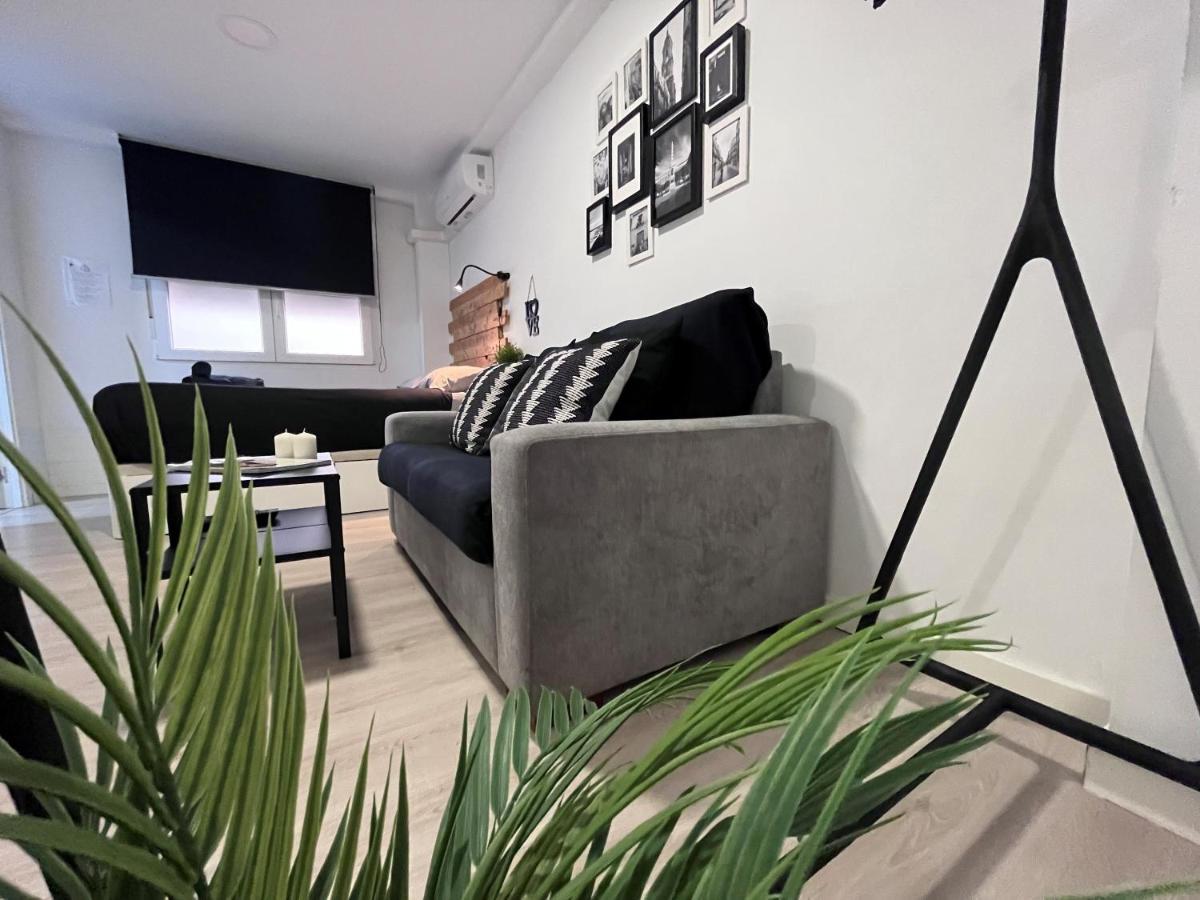 Miniestudio Close Centre Малага Экстерьер фото